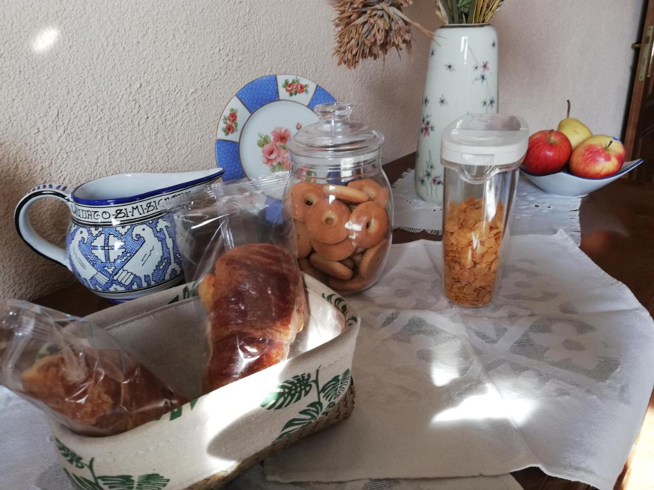 L'Ape In Corte Casa Di Campagna, Via Francigena Stanze E Colazione Vaccarizza Экстерьер фото
